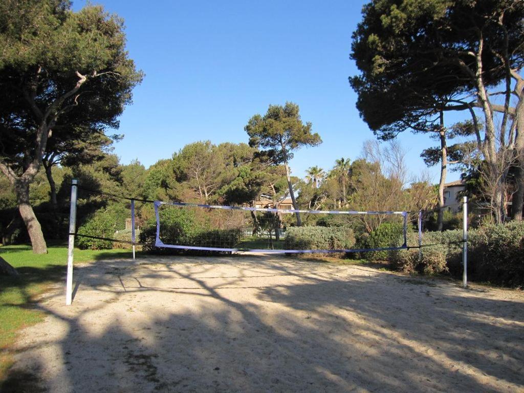 La Badine 5P Plage Piscine Clim Jacuzzi Parc Luxuriant Hyères Zewnętrze zdjęcie